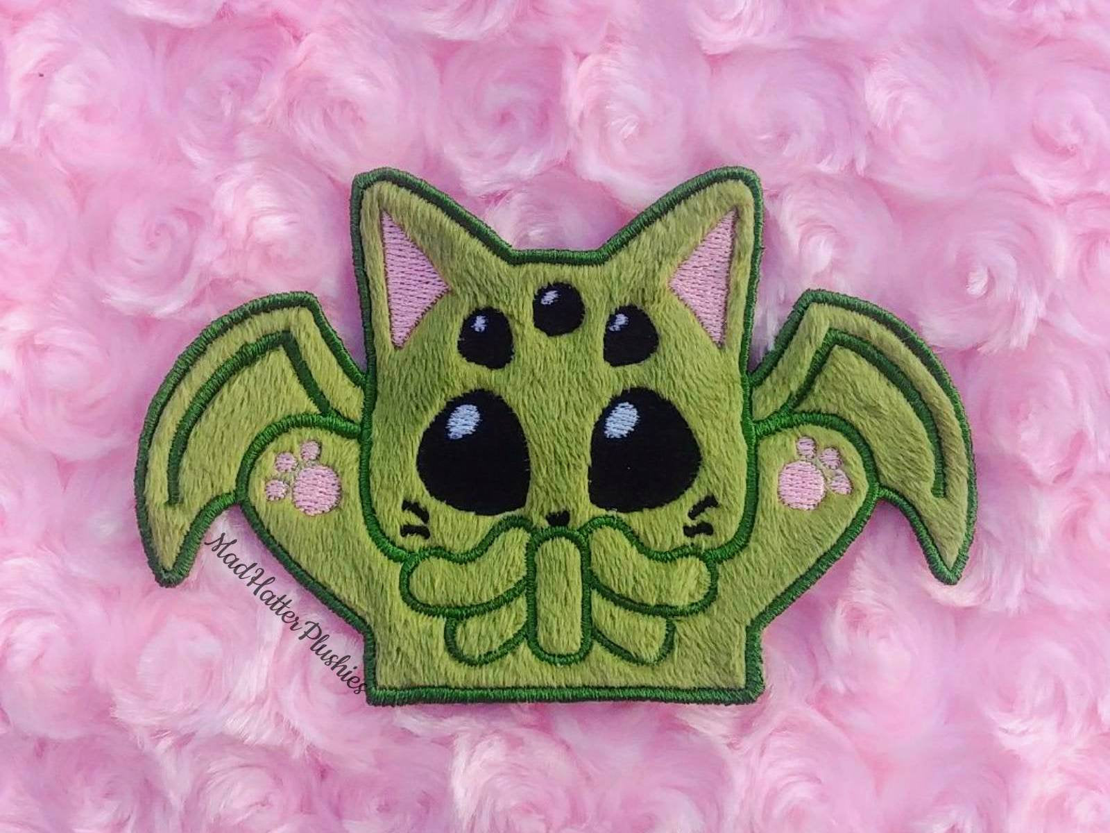 Up! Cat-thulhu Embroidery Patch – MadHatterPlushies